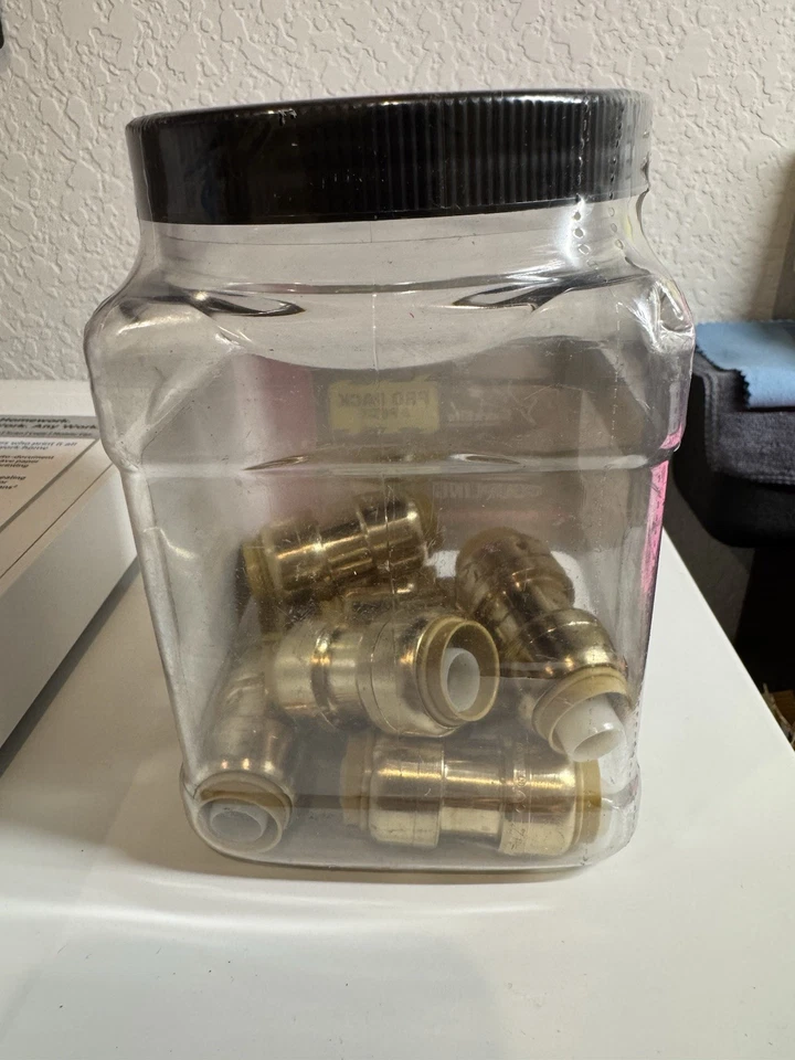 SharkBite 1/2 inch Push-to-Connect Coupling for PEX, CPVC, PE-RT, Copper - 8-Pac - Image 2 of 2