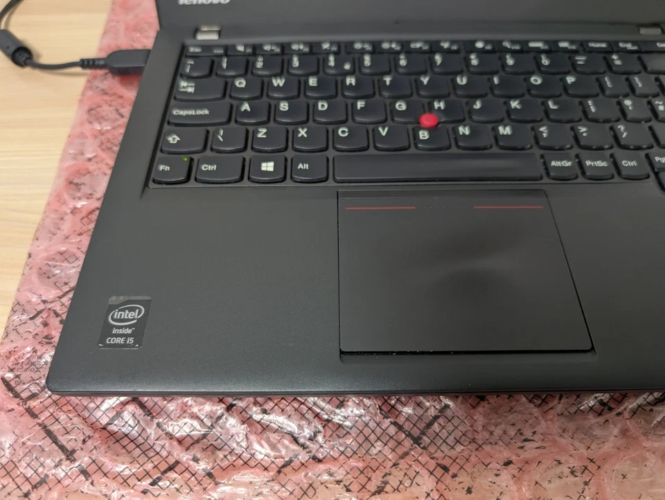 Lenovo ThinkPad X240 - Intel Core i5-4200U - 4GB Ram - No Storage - BIOS Locked - Image 2 of 4