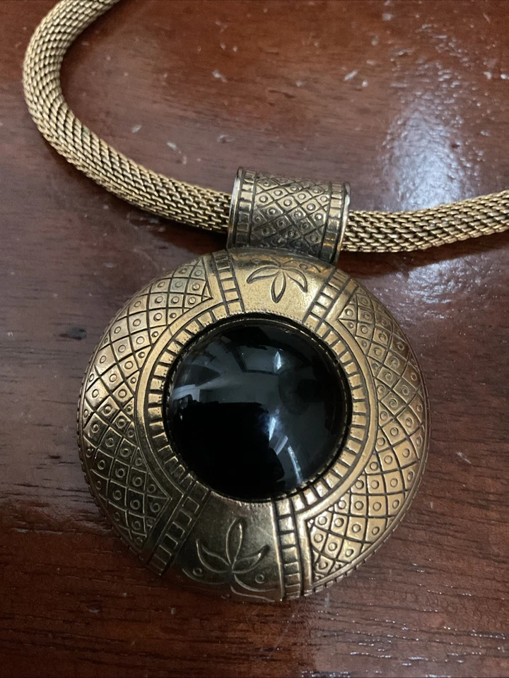 Collar Anne Klein 16 pulgadas oro con colgante de piedra negra Foto 4 de 4