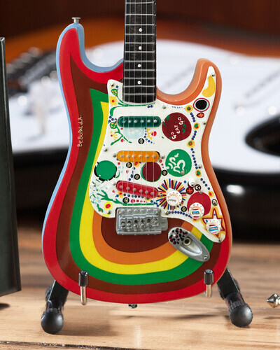 George Harrison - George Harrison Fender Stratocaster Rocky Design Mini Gitarre R - Bild 7 von 11