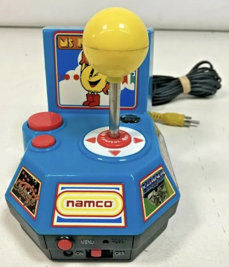 Ms Pac Man Namco TV Game 2004 Plug & Play Jakks Pacific W/ Extra Game