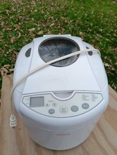 Sunbeam Model 5890 BreadMaker Machine Bread M...