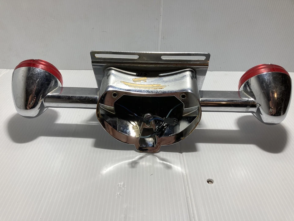 Victory V92C 2001 soporte de montaje de matrícula con intermitentes (OEM) Foto 3 de 4