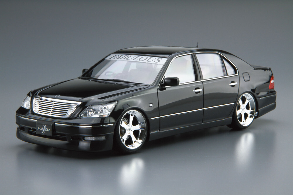1:24 Scale Aoshima Fabulous Toyota UCF31 Celsior ’03 Model Kit - JDM! UK STOCK