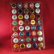 Superbe présentoir en plexi pour capsules de bière