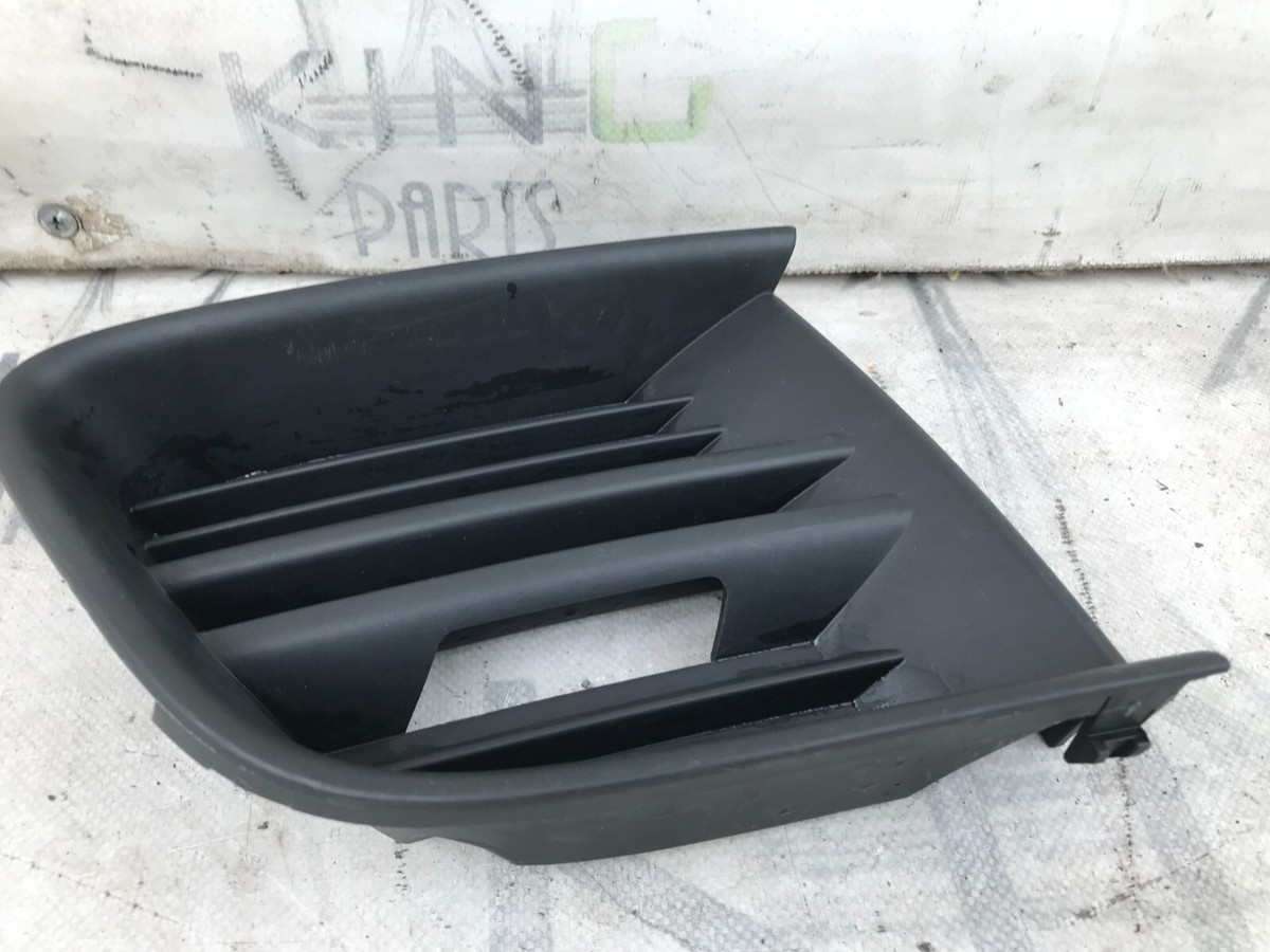 SKODA OCTAVIA vRS MK2 1Z 2004-08 GRILL RONT BUMPER RIGHT TRIM 
