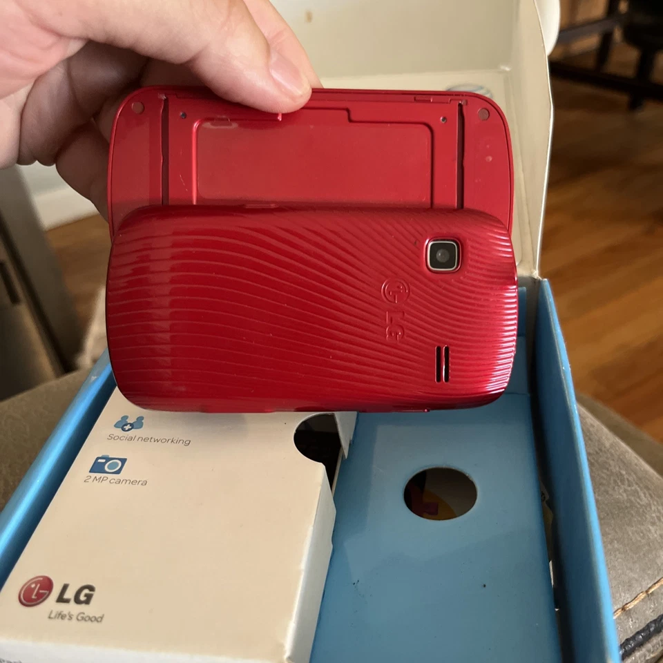 LG Xpression 50mb Red LG-C395 (AT&T) Cell Phone Keypad - Image 3 of 4