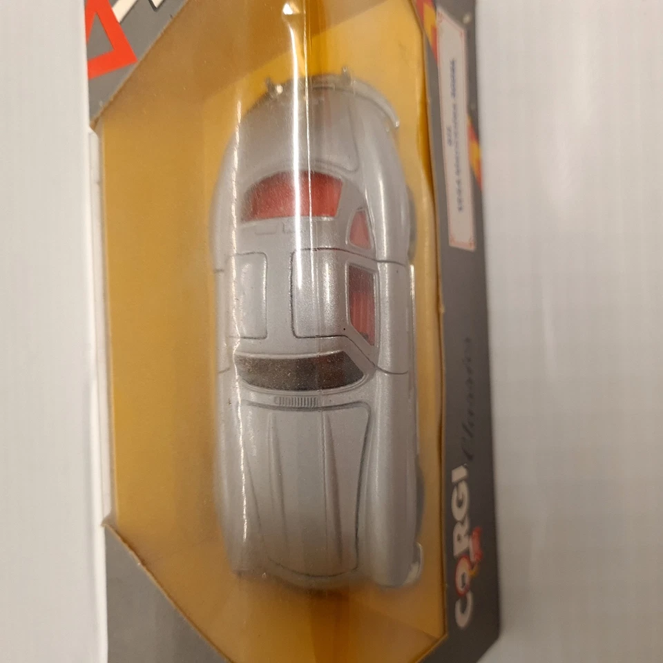 CORGI - C811/1 1954 MERCEDES BENZ 300SL - SILVER New In Box Made In England 1:43 - Image 3 of 4