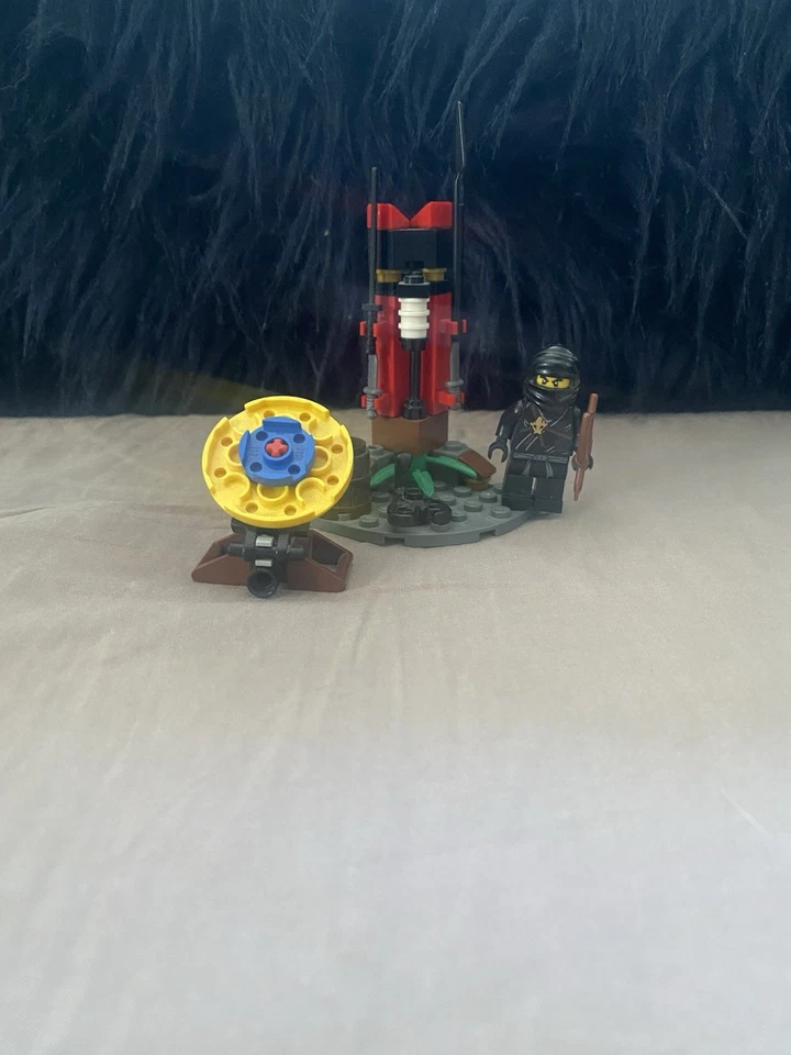 LEGO Ninjago 2516 Ninja Training Outpost, photo 1 of 5