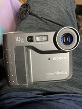 Sony Mavica MVC-FD73 .4 MP Floppy Disk Digital Still Camera PARTS ONLY