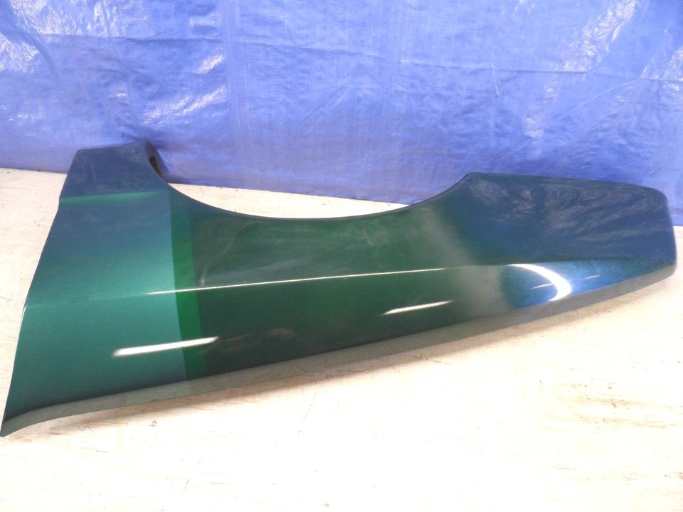 Новое из старых запасов переднее крыло 1987-1994 Dodge Shadow левая сторона водителя НОВОЕ от оригинального производителя 4504953 - Изображение 4 из 4