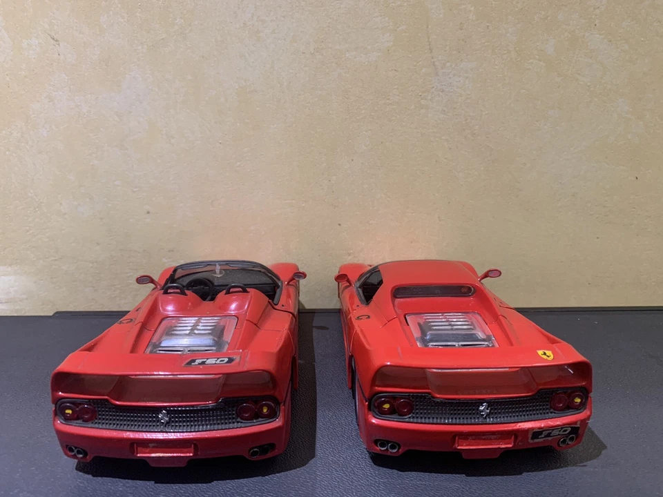 Maisto 1/24 2 Ferrari F 50 Cabrio + Coupé - Immagine 4 di 4