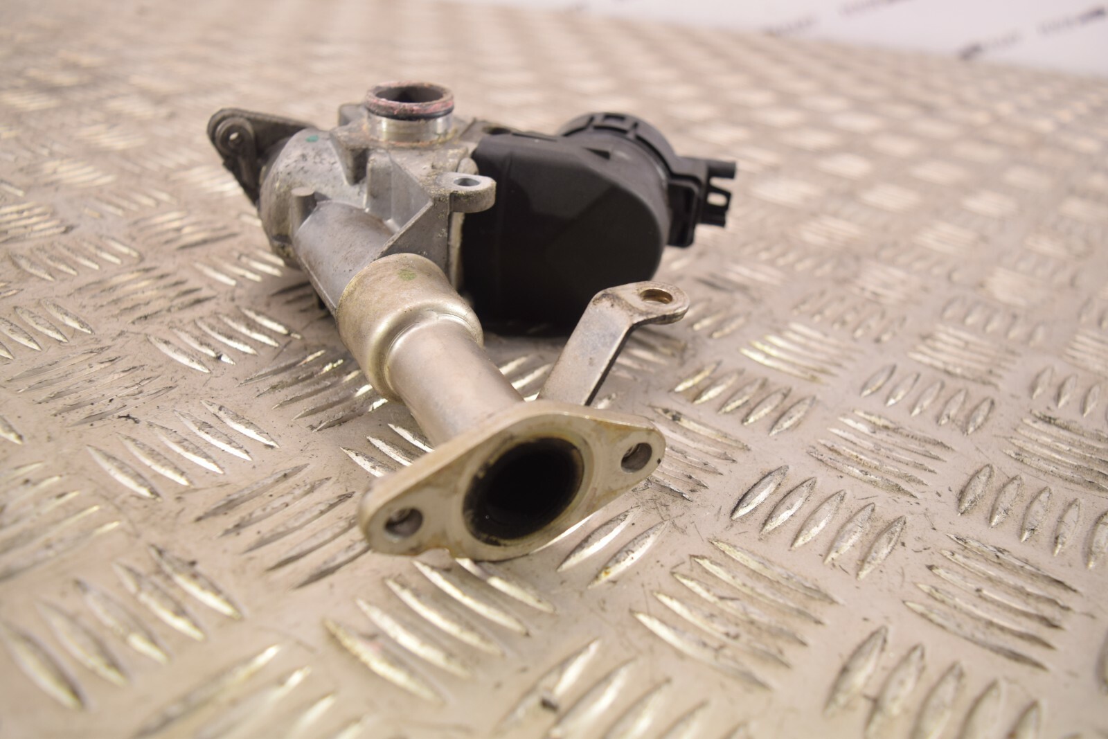 BMW 1 3 SERIES E81 E87 E90 E91 116I 318i 320i N43 GENUINE EGR VALVE