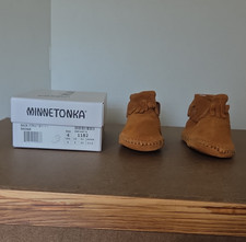 Minnetonka Brown Suede Fringe Moccasin Slip-On Ankle Bootie Infants 4 EU21