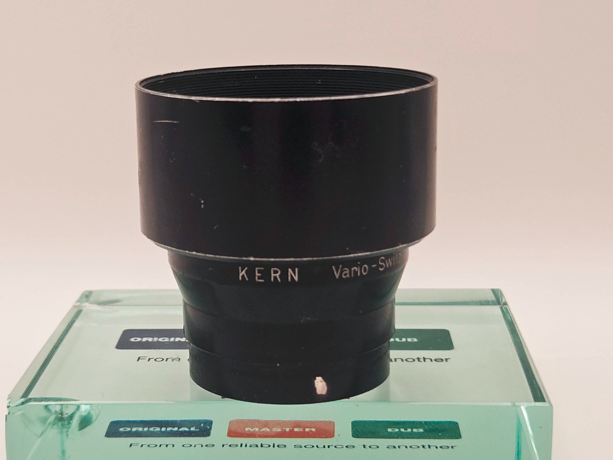 Vintage Kern Vario-Switar lens 1:1,9 f=8+36mm pillard bubble bokeh