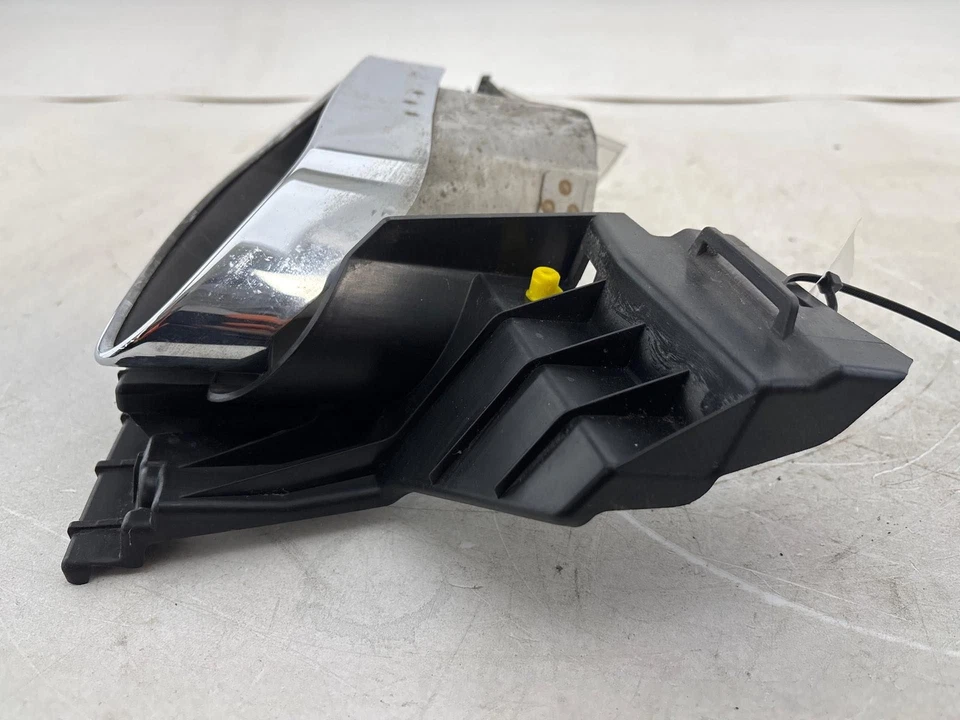 2018 AUDI A4 Avant S4 quattro Trim For Exhaust Tail Pipe right 8W0253826E - Image 3 of 4