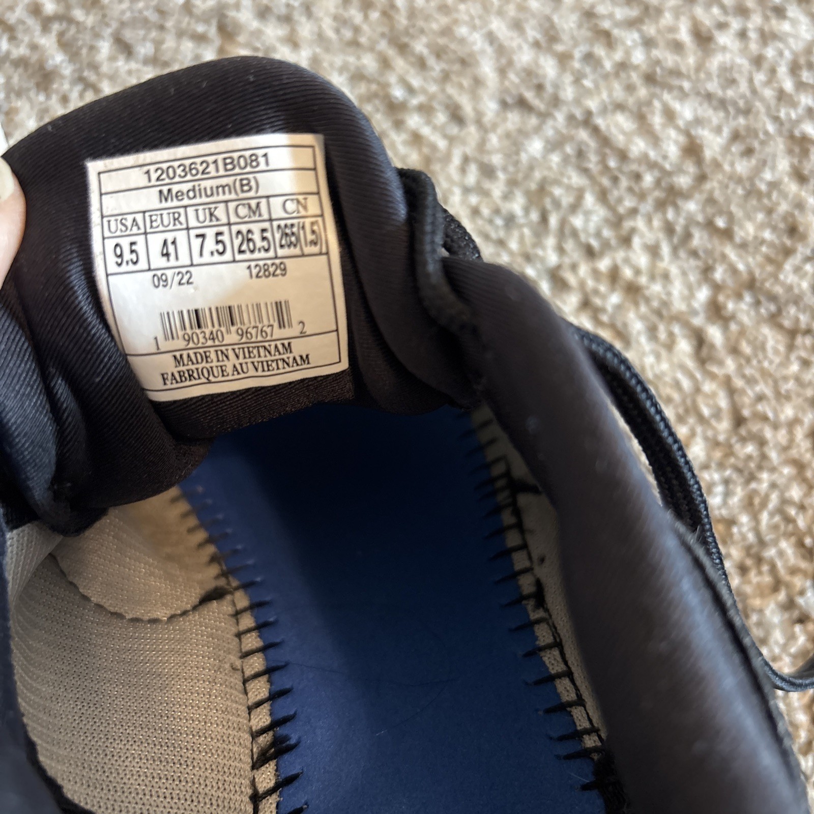 Brooks Range 2 Womens Size 9.5 B US Black/White/Blue Running Shoes thumbnail 8