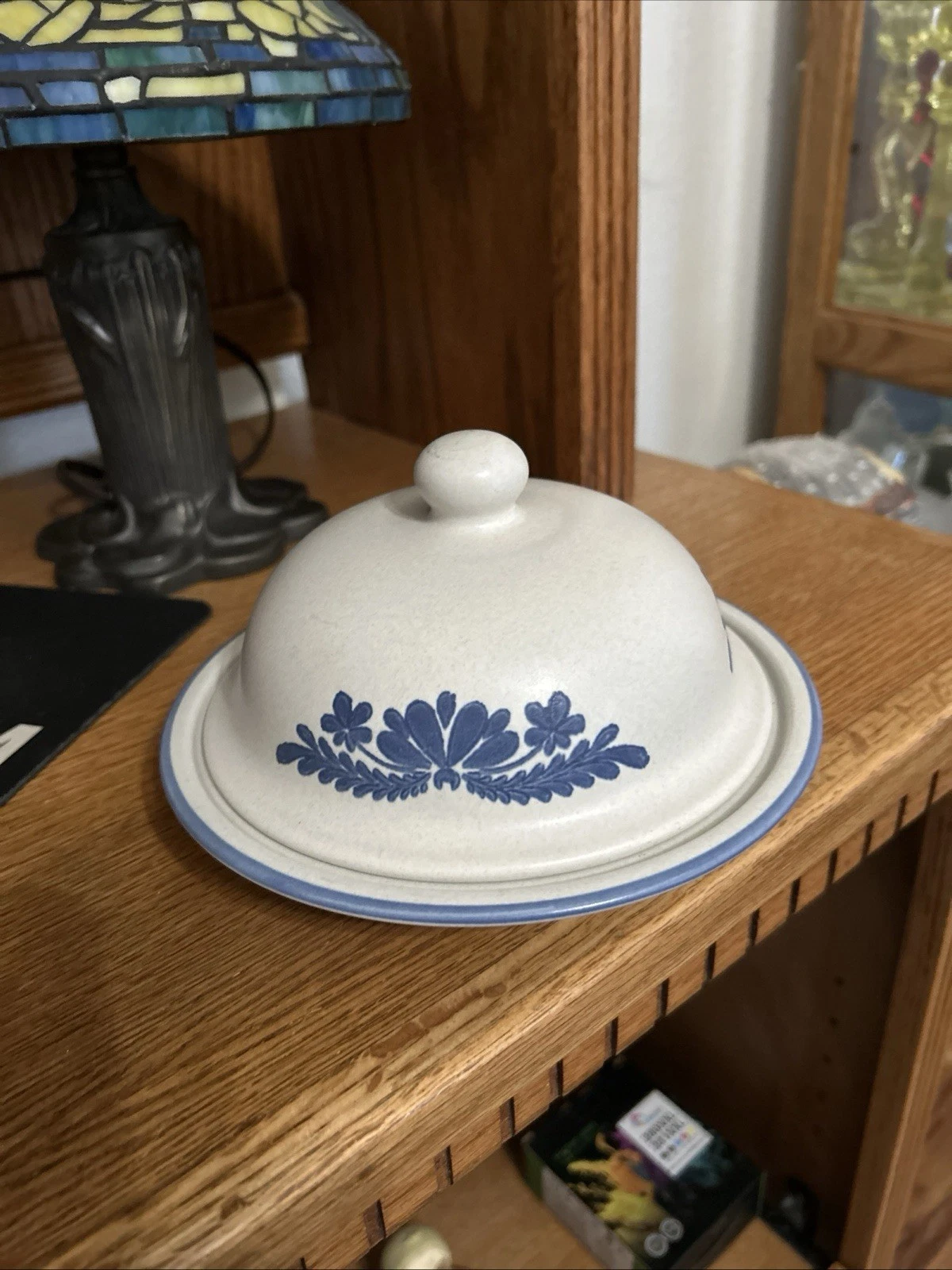 Pfaltzgraff Yorktowne Round Domed Butter or Cheese Dish
Opens in a new window or tab