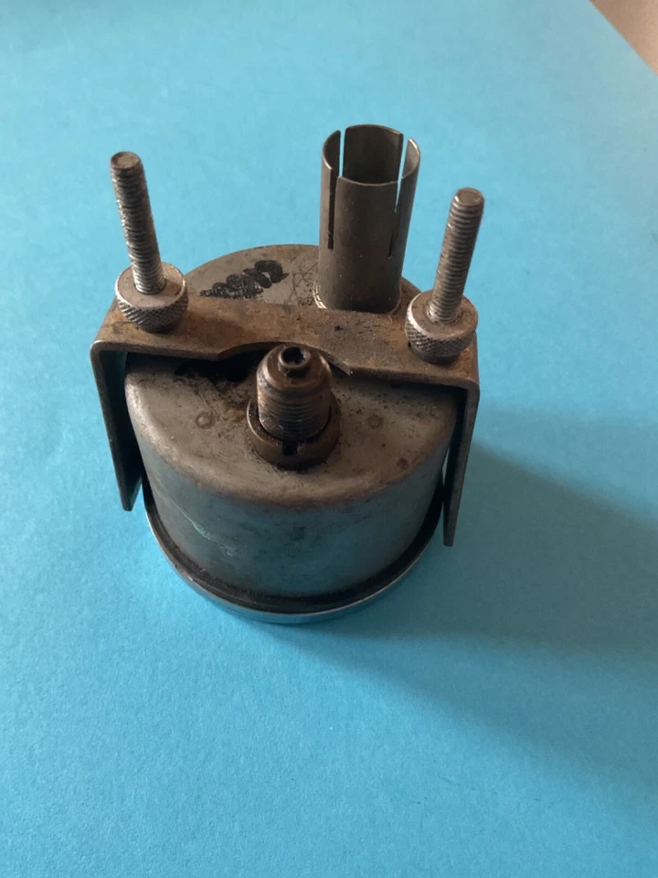 Smiths Classic Oil Pressure gauge.   52mm, mechanical, 0-100psi V bezel - Image 3 of 4