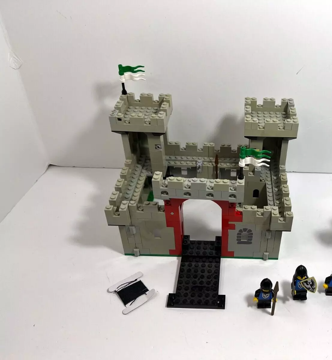 LEGO Castle Black Falcons King s Castle 6073 1984