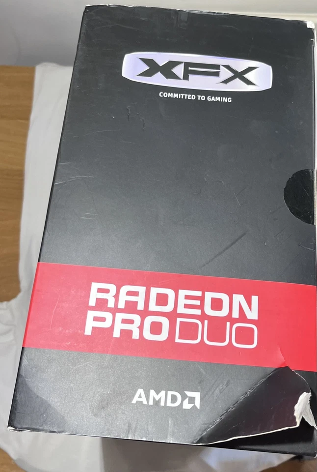 XFX RADEON PRO DUO, 8192MB HBM Watercooled Graphics Card Rare Collectors - Image 4 of 4