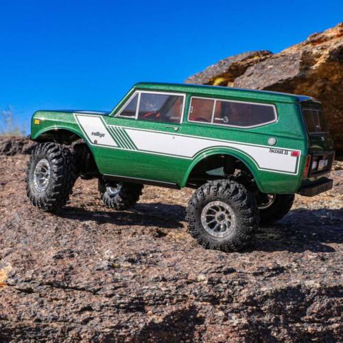 Redcat Racing Ascent-18 International Scout II RC Rock Crawler 1/18 Scale w/LEDs - Picture 3 of 8