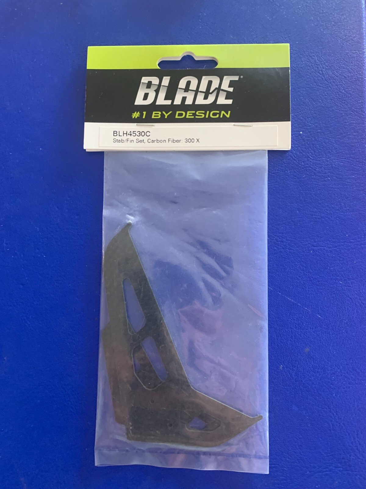 Blade Carbon Fibre Stabiliser and Fin Set 300X BLH4530C RC Helicopter Spares
