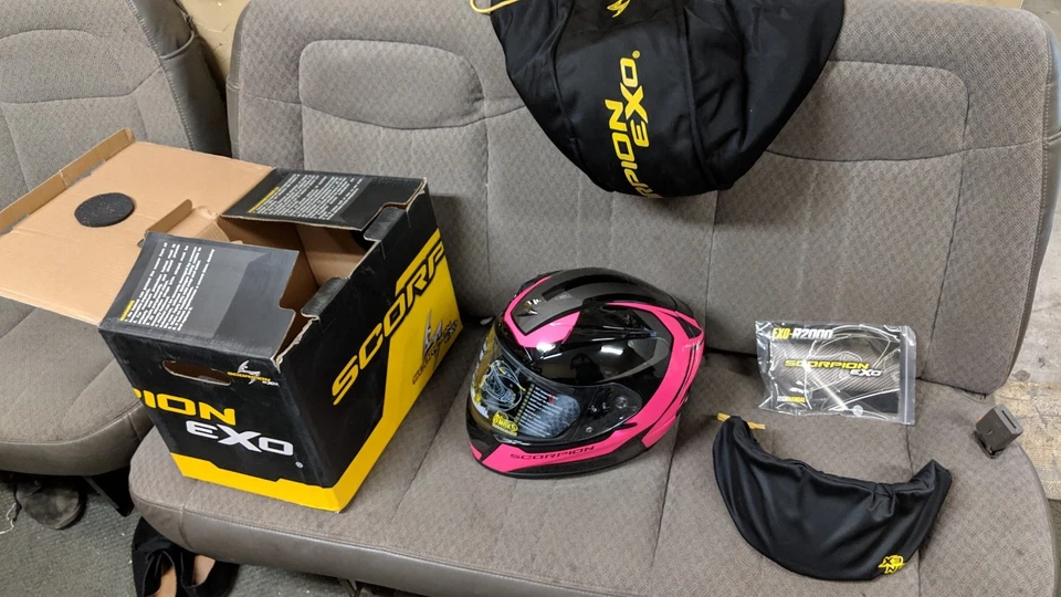 Scorpion exo-r2000 Dispatch Pink Helmet 200-3325 size L Large - Image 2 of 2