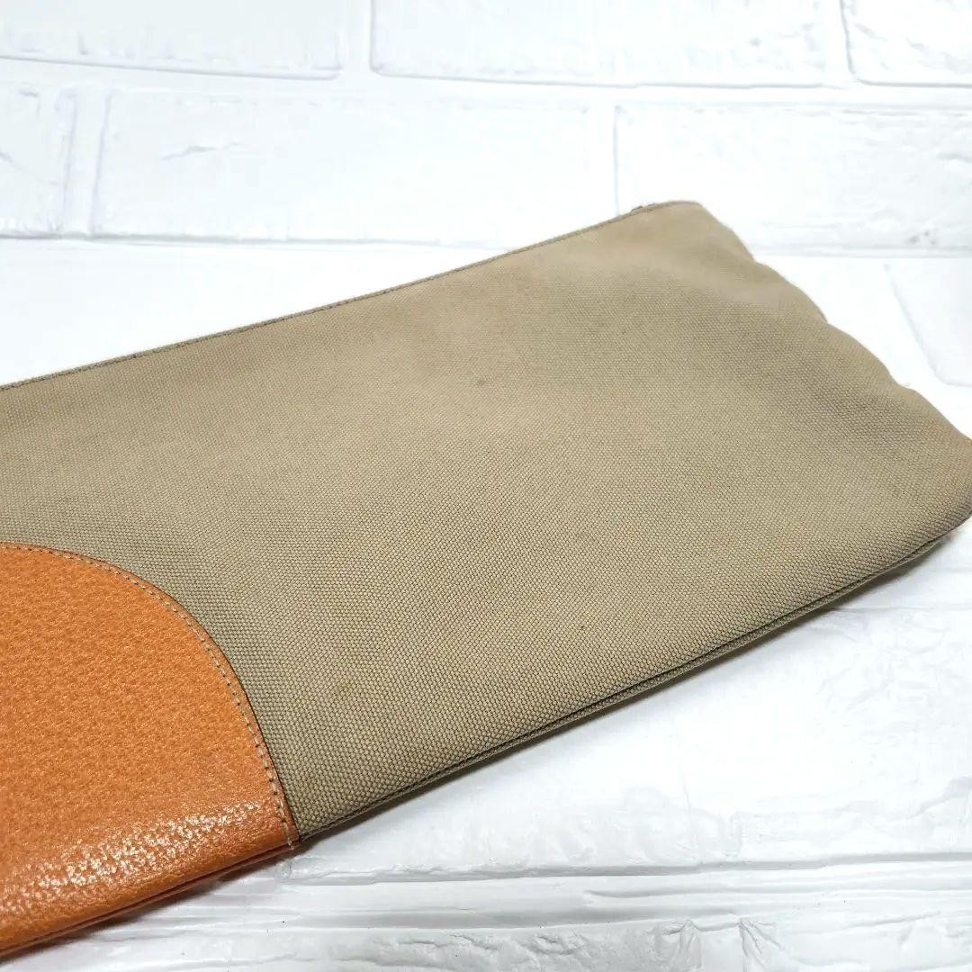 PRADA Beige Leather Triangular Plate Handbag Unis… - image 14