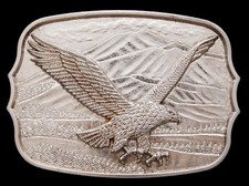ID25103 VINTAGE 1970s  FLYING AMERICAN BALD EAGLE  SILVERTONE BUCKLE