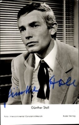 Postcard actor Günther Stoll in Maigret and his greatest enemy,... - 10876487