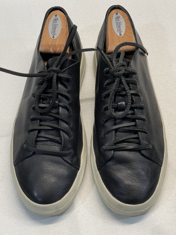 Vince Black Leather LaceUp Lambskin Sneakers  Men’s Size 8