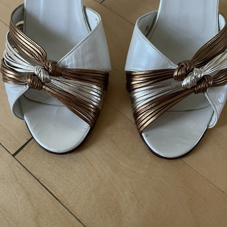 Vintage Halston Shoes High Heels Open Toe White Gold Made In Italy 7.5 - Image 3 of 4