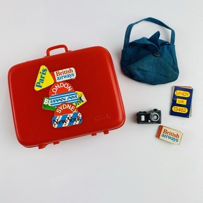 Sindy Puppe Vintage Pedigree Globetrotter Reiseset Zubehör Koffer