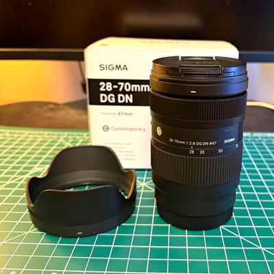 Sigma 28-70mm f/2.8 DG DN Zoom Lens LUMIX L-Mount 67mm
