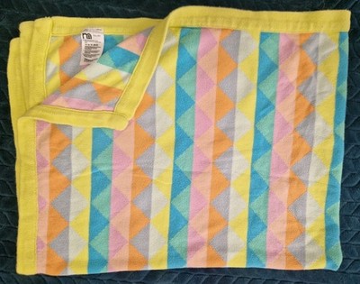 Mothercare Strickdecke farbige Dreiecke 70x90cm Strick