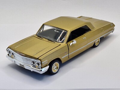 ANSON '63 Chevy Impala SS / Low rider / Gold colour / Scale 1:32