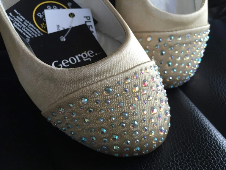 Niños Niñas Satén Gema Crema Zapatos Planos Vestir Bailarina Talla 12.13.1.2.3.4 Foto 2 de 4