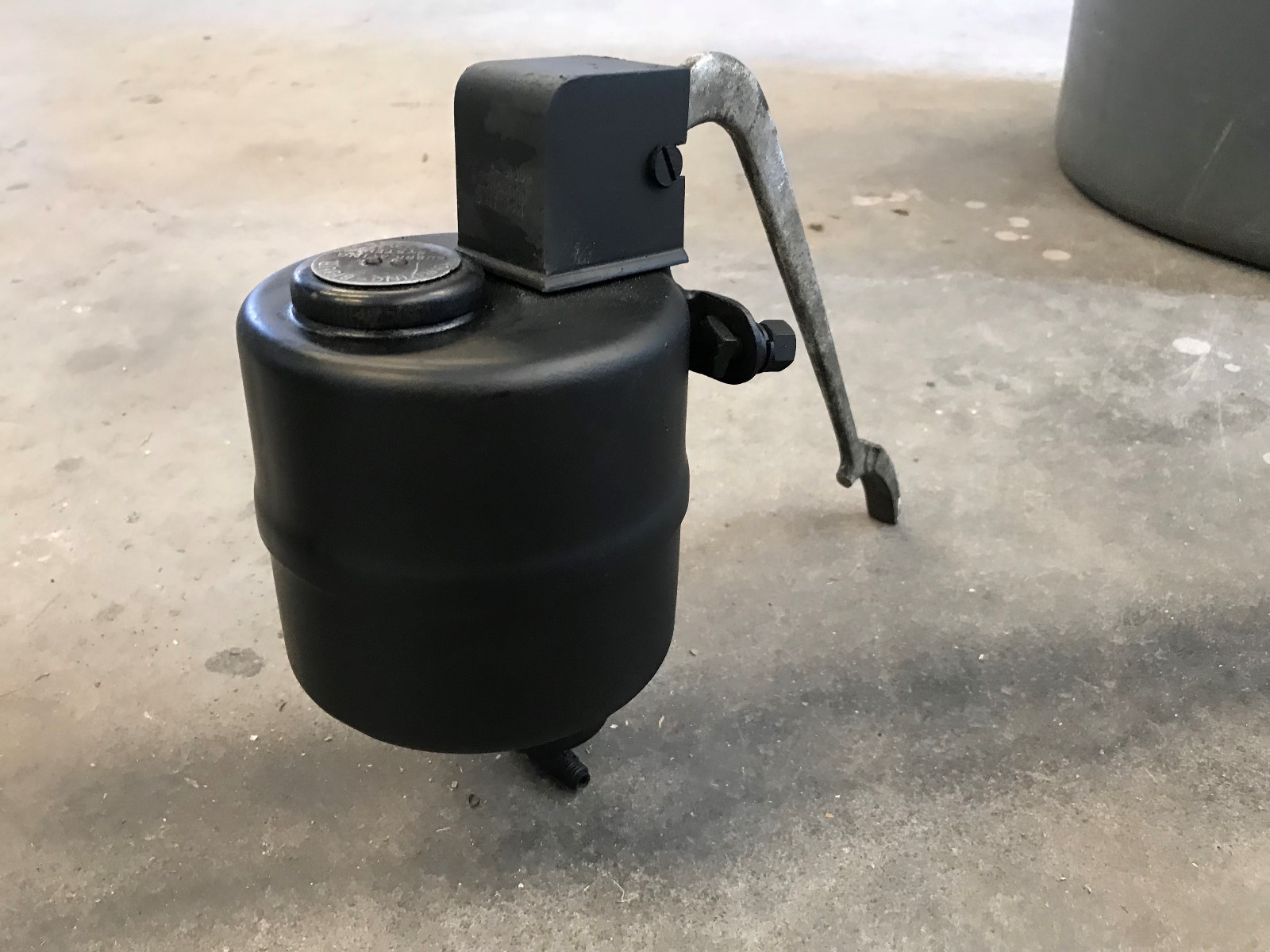 ROLLS ROYCE CLOUD 1/ BENTLEY S1 Foot Pedal Oiler (Suspension Pump Oiler)
