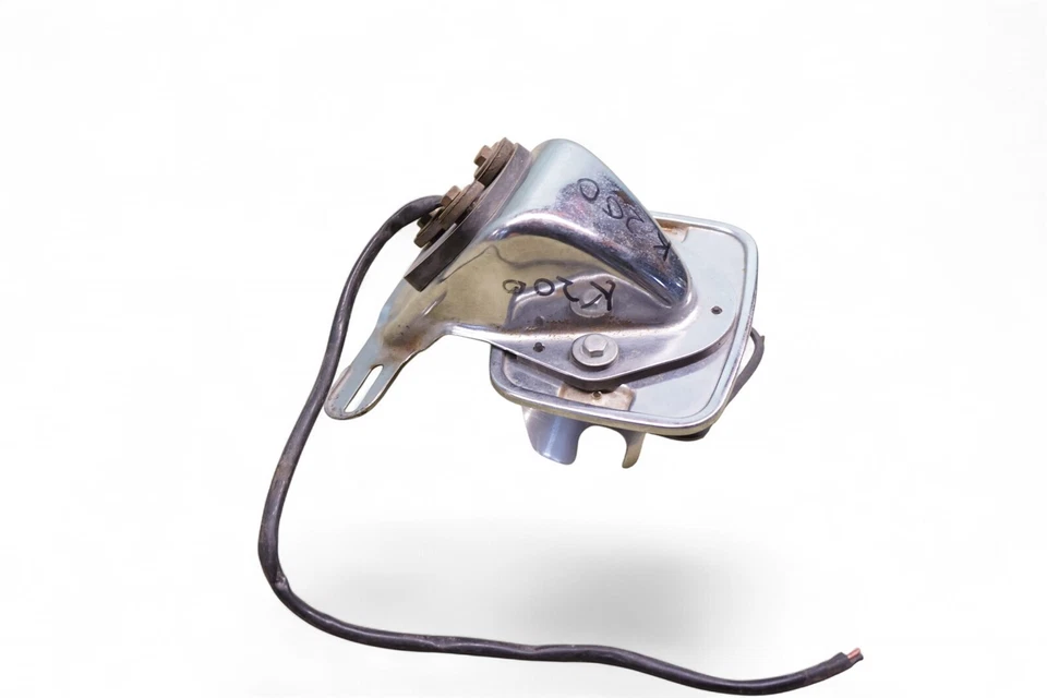 Soporte de luz trasera Kawasaki OEM KZ1000 KZ900 KZ650 KZ400 K200 *AH21 Foto 2 de 4