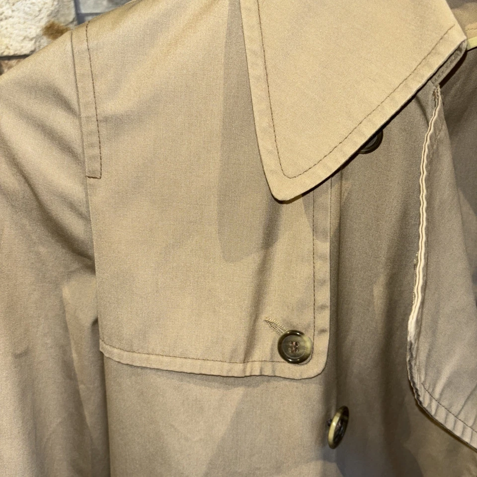 Gabardina LondonFog Maincoats años 80 bronceada cinturón doble botonadura forrada para hombre 38 corta Foto 3 de 4