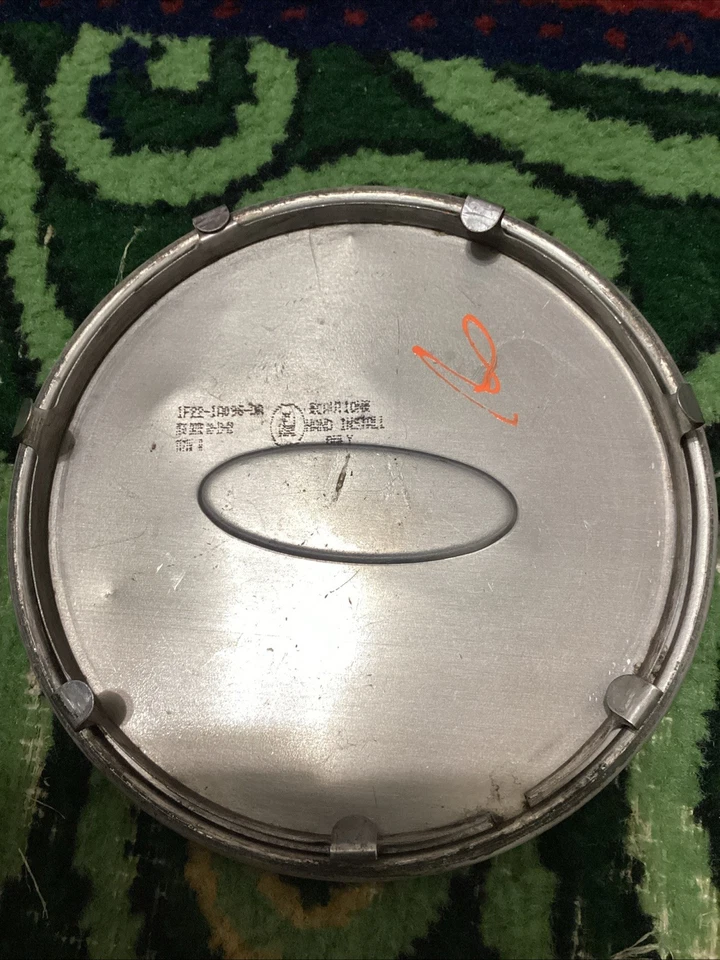 OEM 2000-2003 FORD WINDSTAR 16" MACHINED WHEEL Center Cap 1F22-1A096-DA - Image 3 of 4