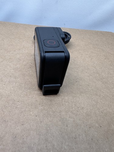 GoPro HERO10 Action Camera - WORKS BUT CHARGES EXTREMELY SLOW - Picture 7 of 10