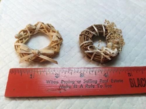 2 Artist Designed Dollhouse Mini DECORATIVE  WREATHS -Willow Vine W/ Seashells