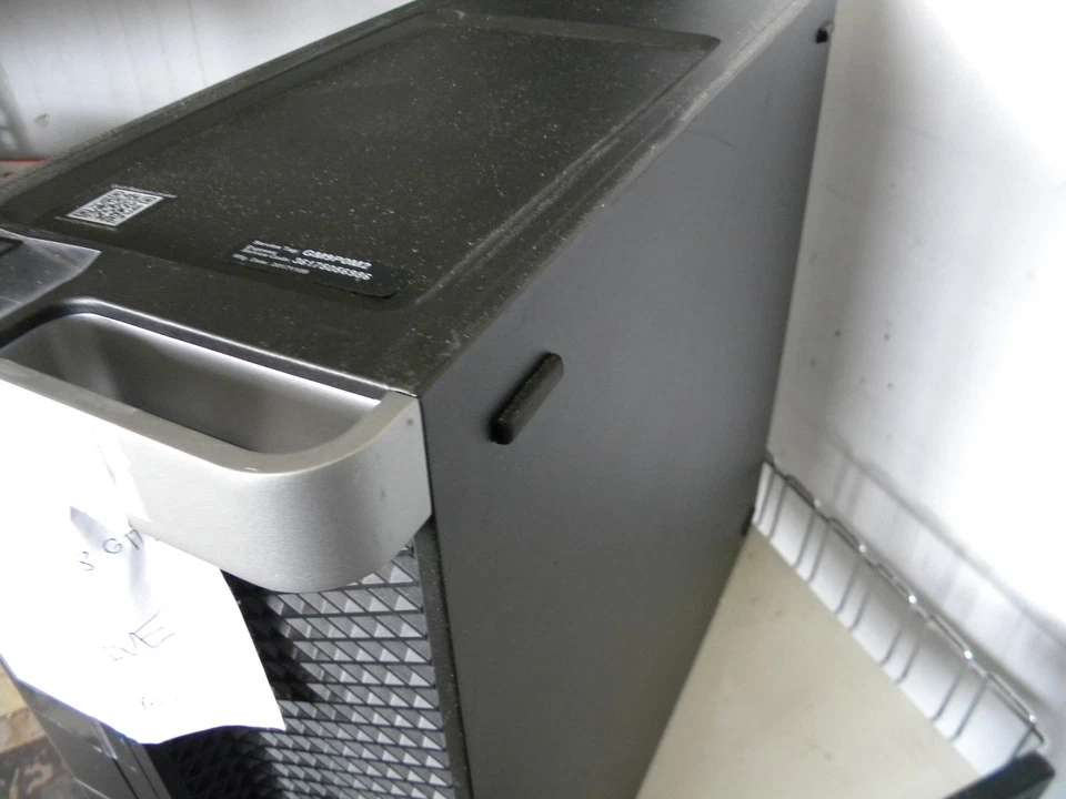 Dell Precision T5810 5810 1TB HDD, Xeon E5, 2.8GHz, 12 Ram, nVidea M2000 WIN 10P - Image 2 of 4