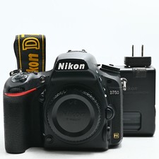Nikon D750 24.3MP DSLR Kamera Body [Exc+5 / Shutter Count 88.474]