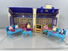 Peppa Pig fold and go school house with furniture and 6 figures play set
