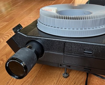 Kodak Carousel 5600 フルセット ズームレンズ トレイ KODAK Carousel 5600 Slide Projector GREAT W Remote Slide Tray