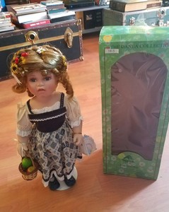 danea porcelain collection