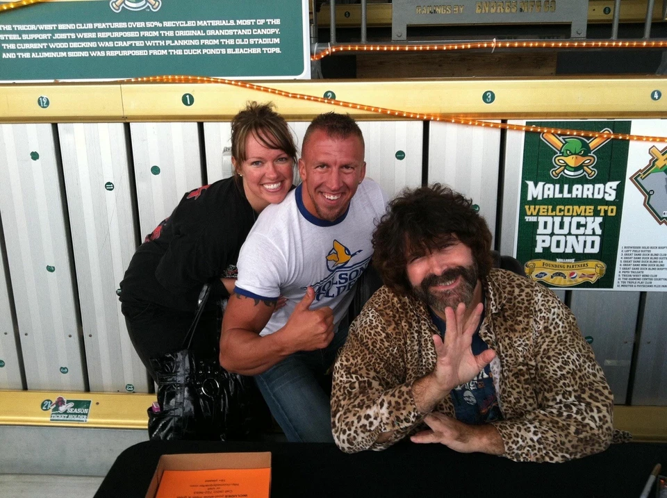 WWE/WWF Mick Foley AUTOGRAFIADO Talla M ¡Nunca Usado! Cactus Jack Dude Love Mankind! Foto 4 de 4